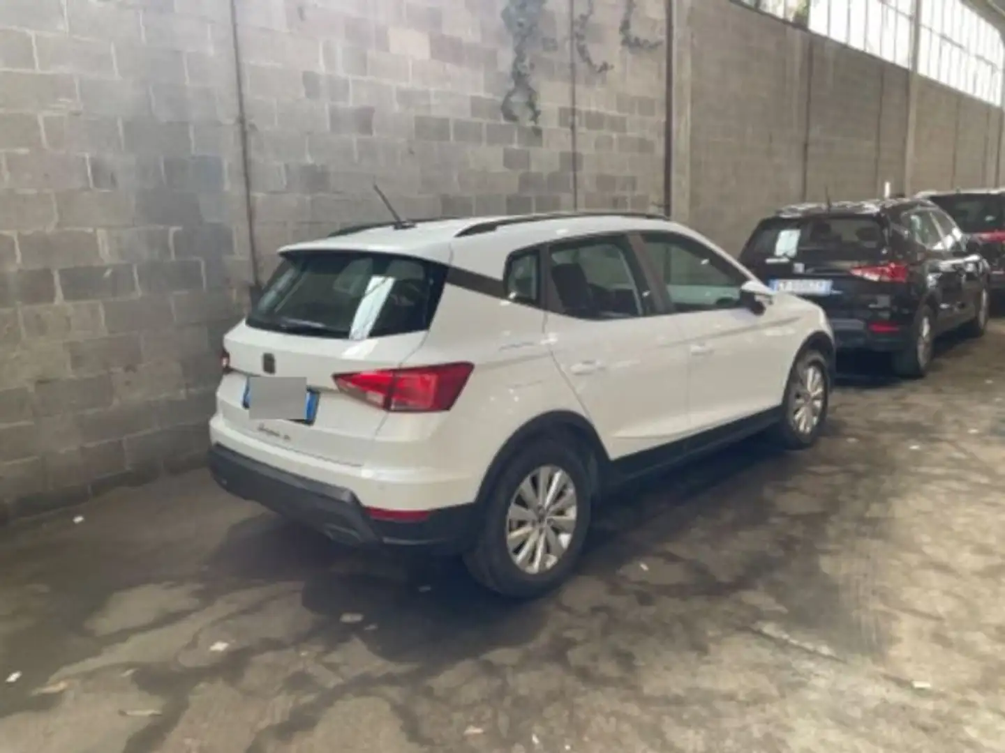 SEAT Arona 1.0 TSI Style Klima PDC SiHz DSG Weiß - 2