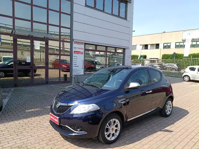 Lancia Ypsilon 1.2 69 CV 5 porte S&S Platinum