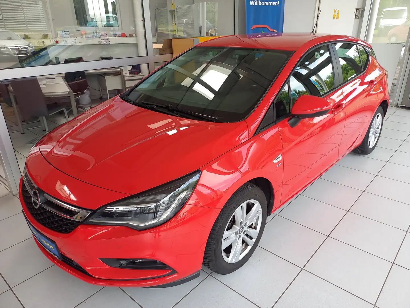 Opel Astra Active Rot - 1