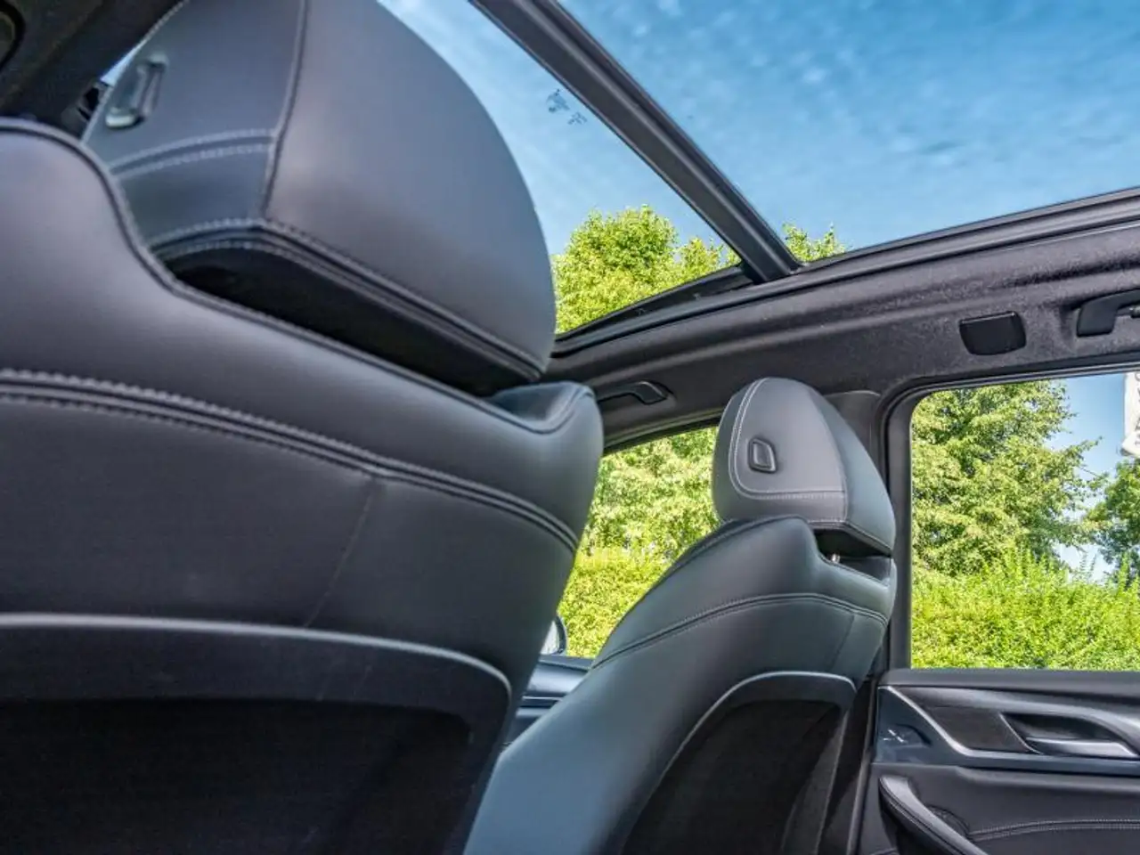 BMW X3 xDrive30e/M-Sport/Pano/360, миниатюра 13