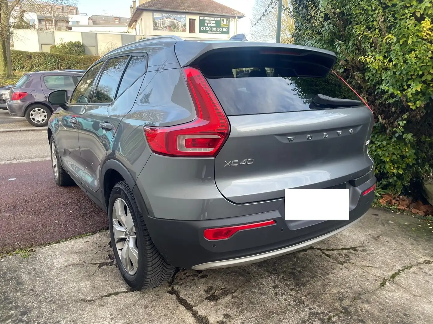 Volvo XC40 Gris - 2