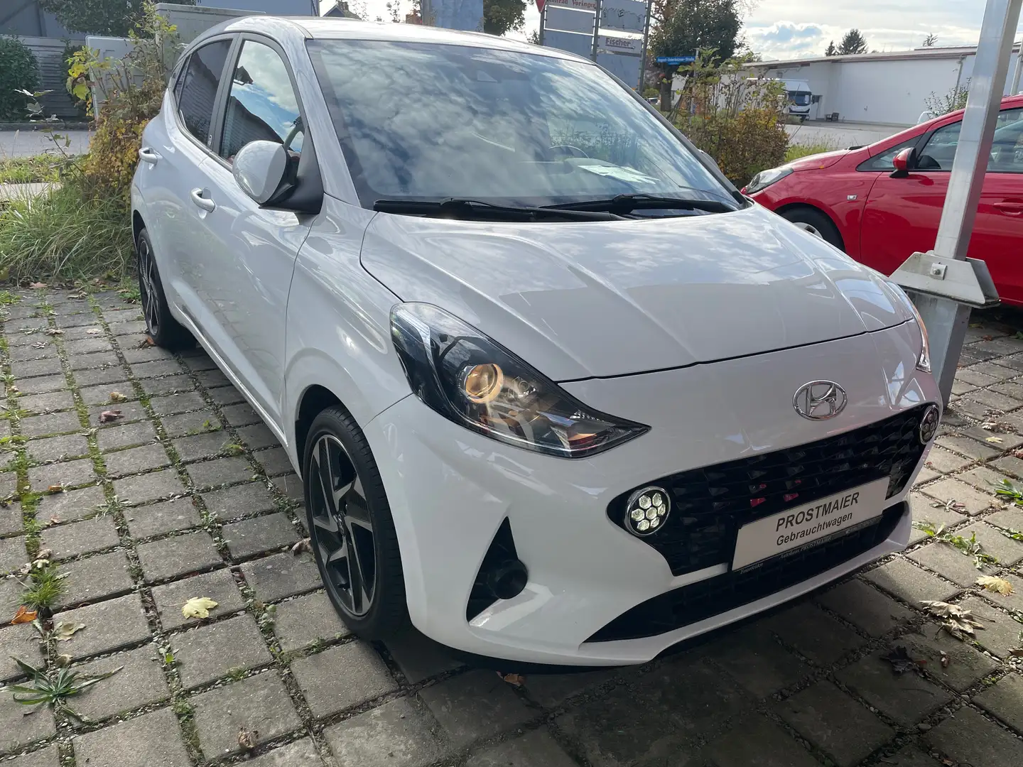 Hyundai i10 1.0 EDITION 30 Weiß - 2