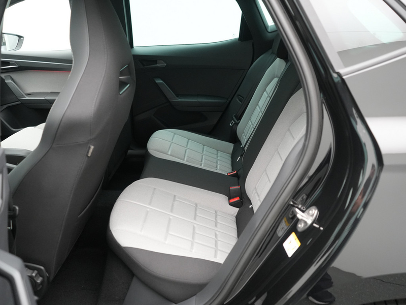 SEAT Ibiza FR Black Edition DSG KAMERA ACC KEYLESS — photo 13
