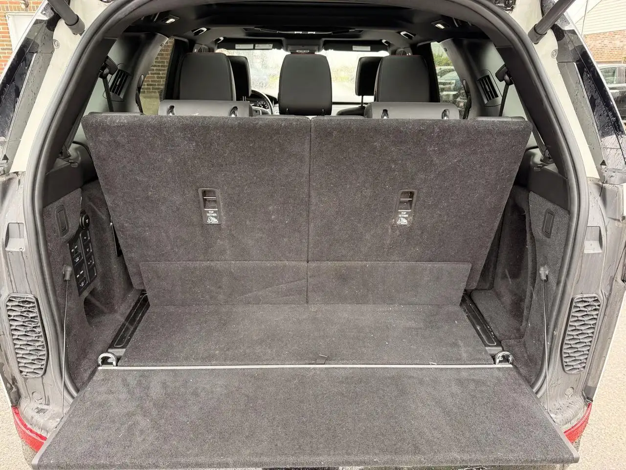 Land Rover Discovery снимка Land Rover Discovery