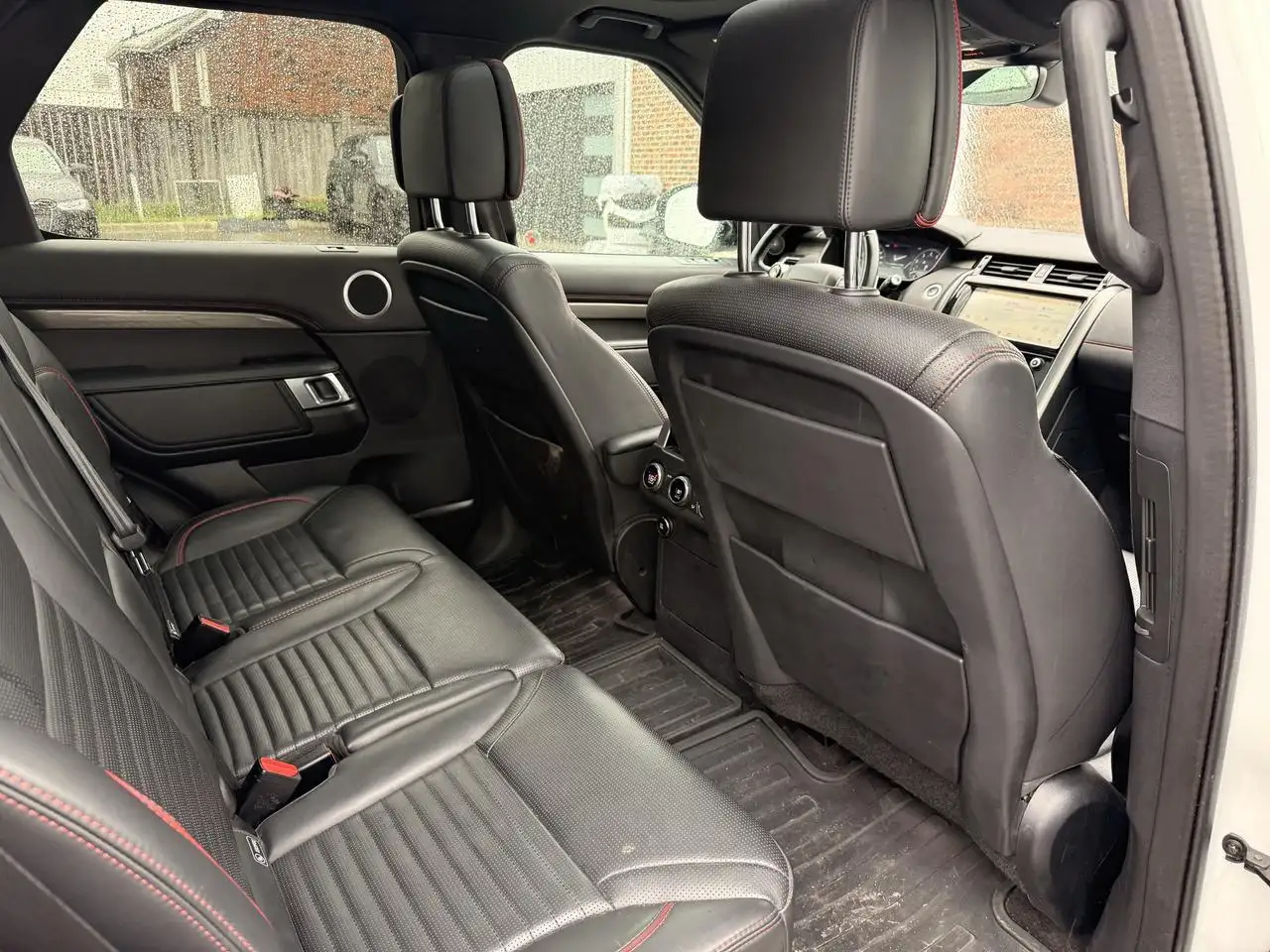 Land Rover Discovery снимка Land Rover Discovery
