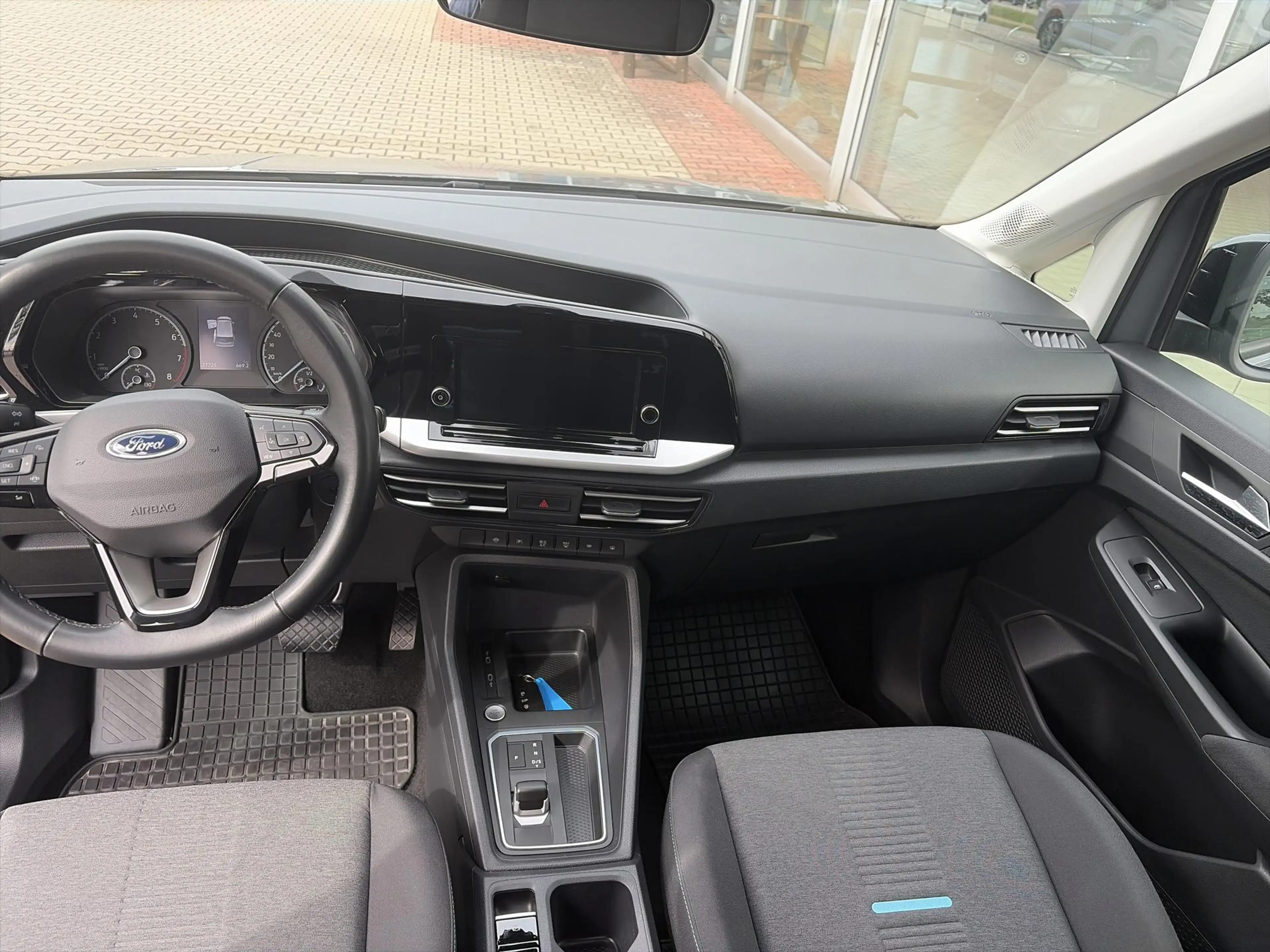 Ford Tourneo Connect 1.5 EcoBoost Active — photo 6