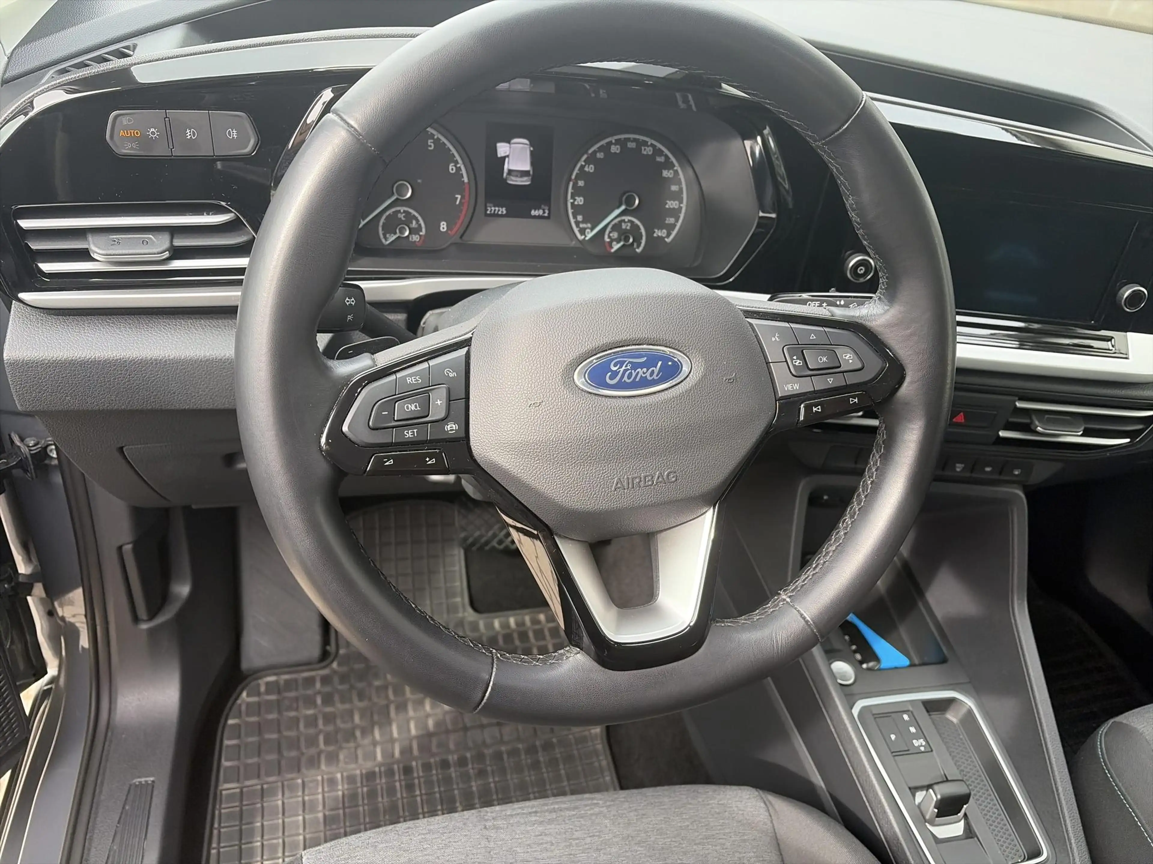 Ford Tourneo Connect 1.5 EcoBoost Active — photo 7