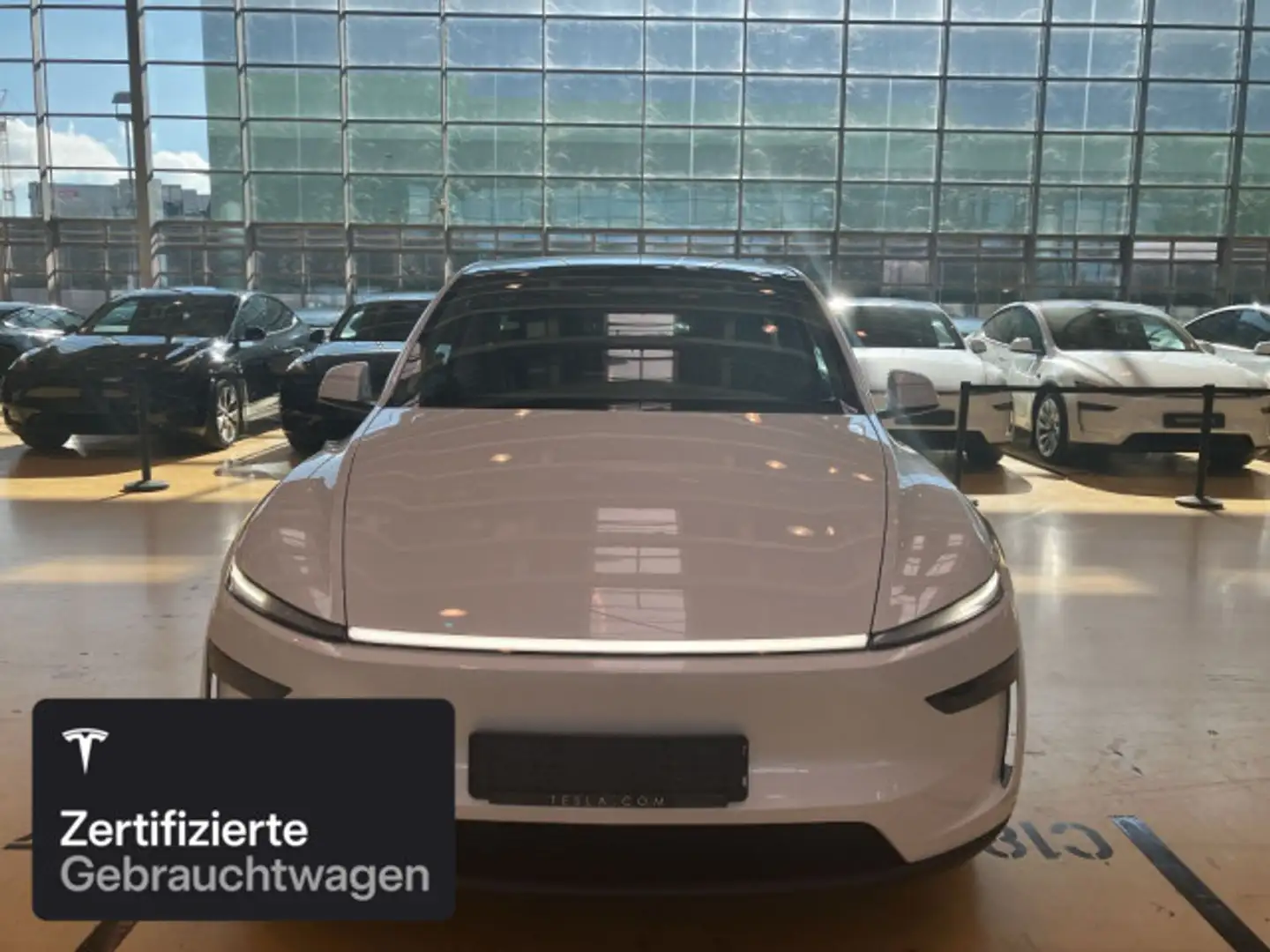 Tesla Model Y Long Range AWD Weiß - 2
