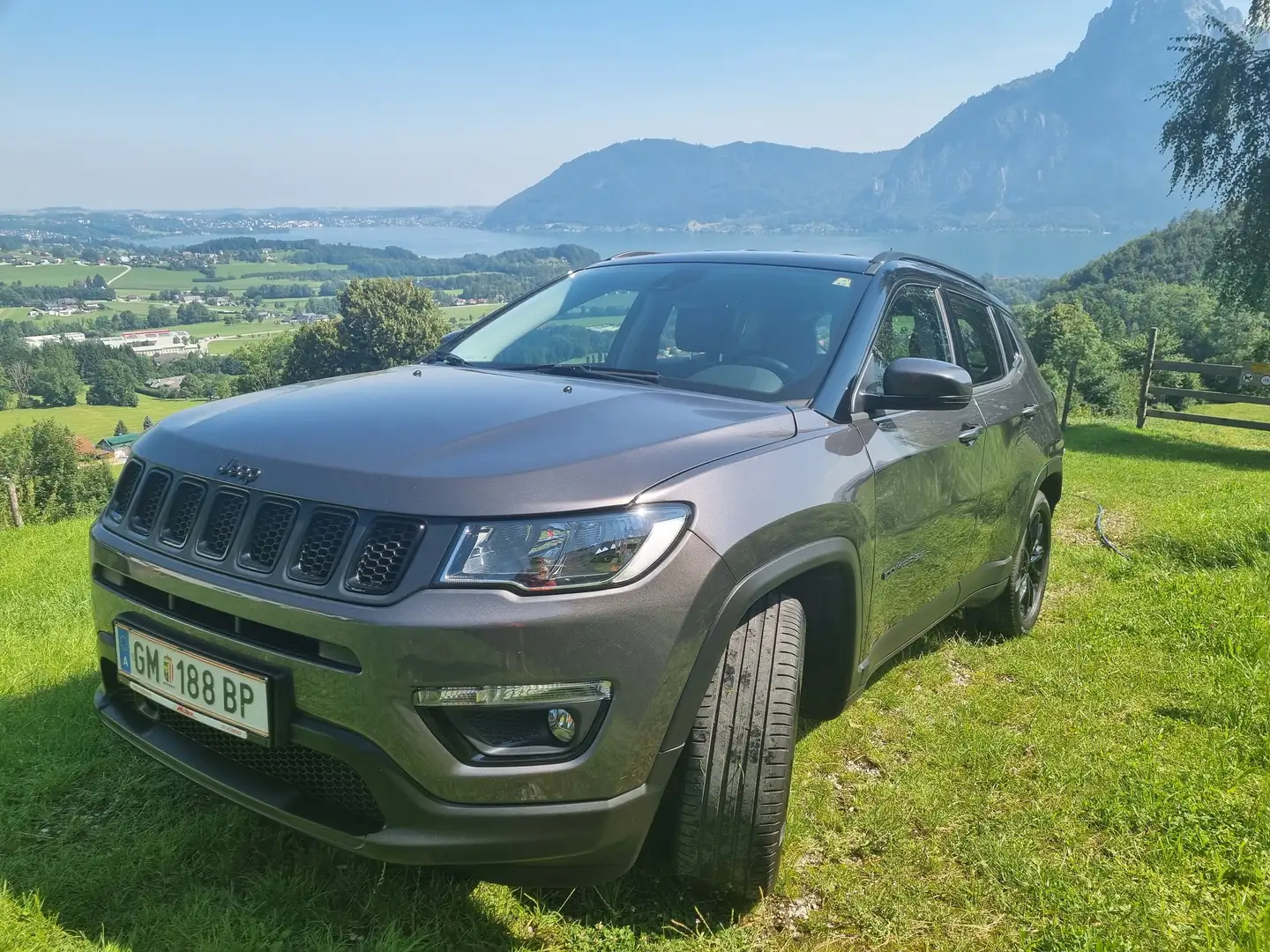 Jeep Compass Compass 1,3 MultiAir Night Eagle 6DDCT Night Eagle - 1