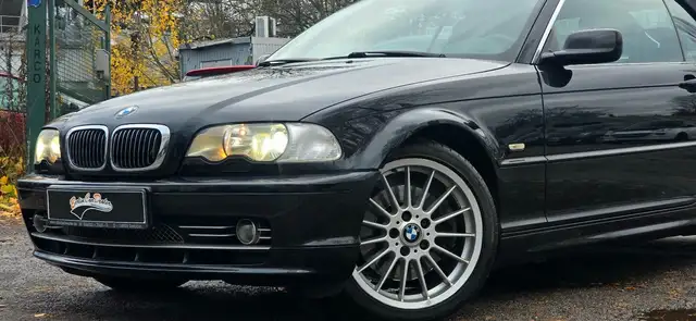 BMW 330 i CABRIO*1.HAND*AUTOMATIK*XENON*LEDER*WEBASTO