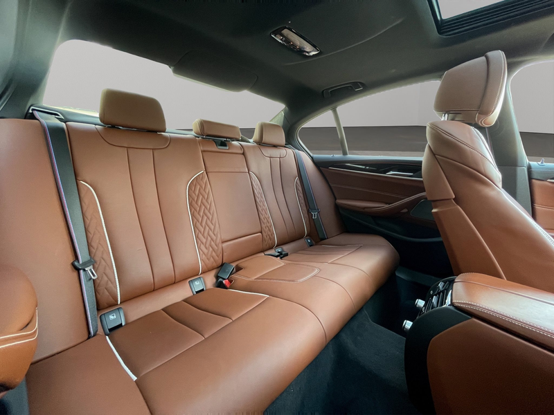 BMW 540 d xDrive Limousine — photo 13