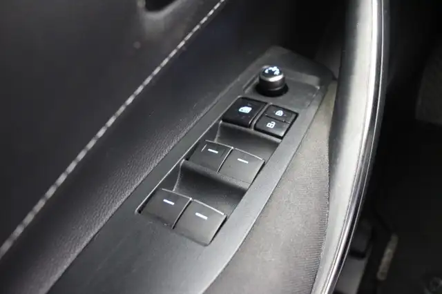 Toyota Corolla view 27