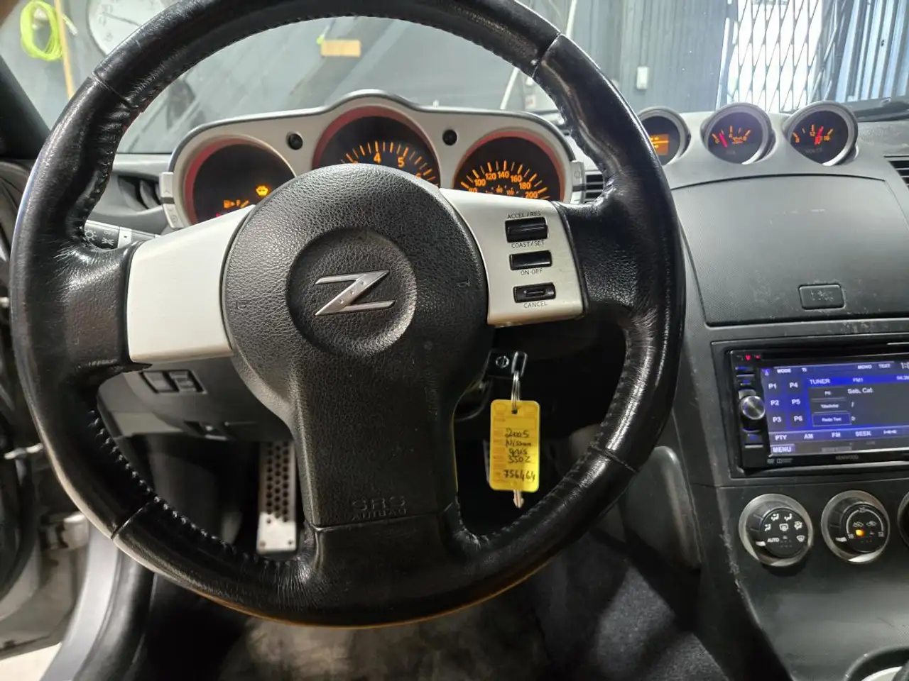 Nissan 350Z снимка Nissan 350Z