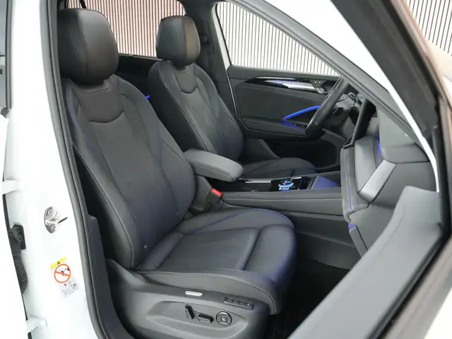 Volkswagen Tayron view 4