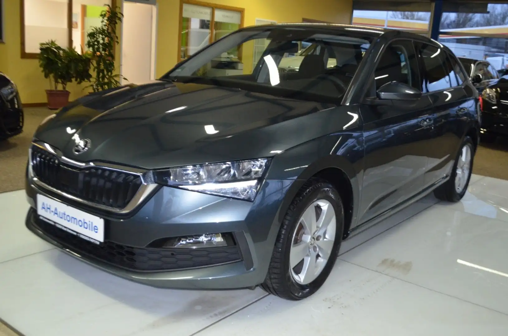 Skoda Scala Active KLIMAANLAGE / TEMPOMAT / PDC Gris - 1