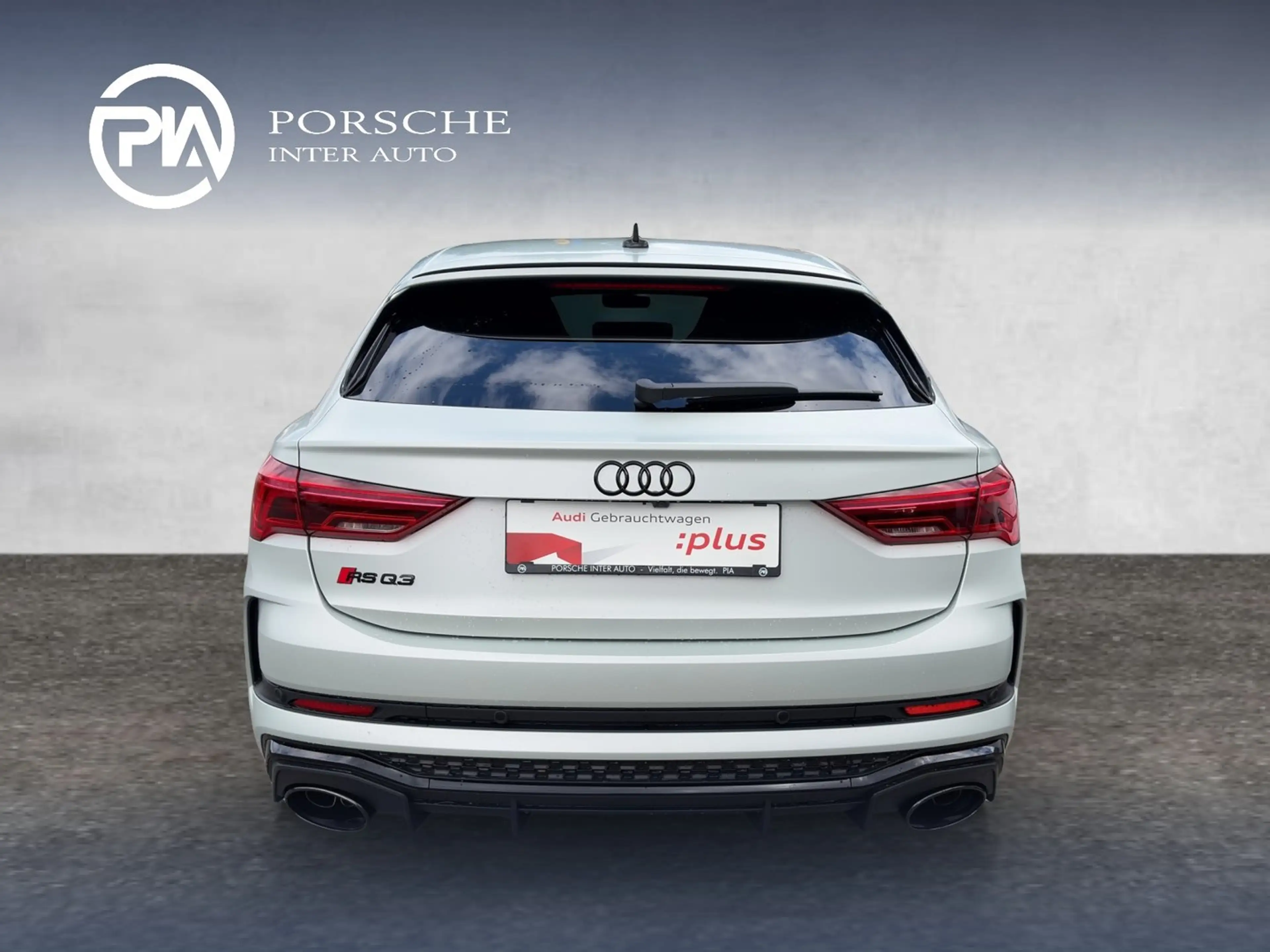 Audi RS Q3 Audi RS Q3 Sportback 10 years edition — photo 5