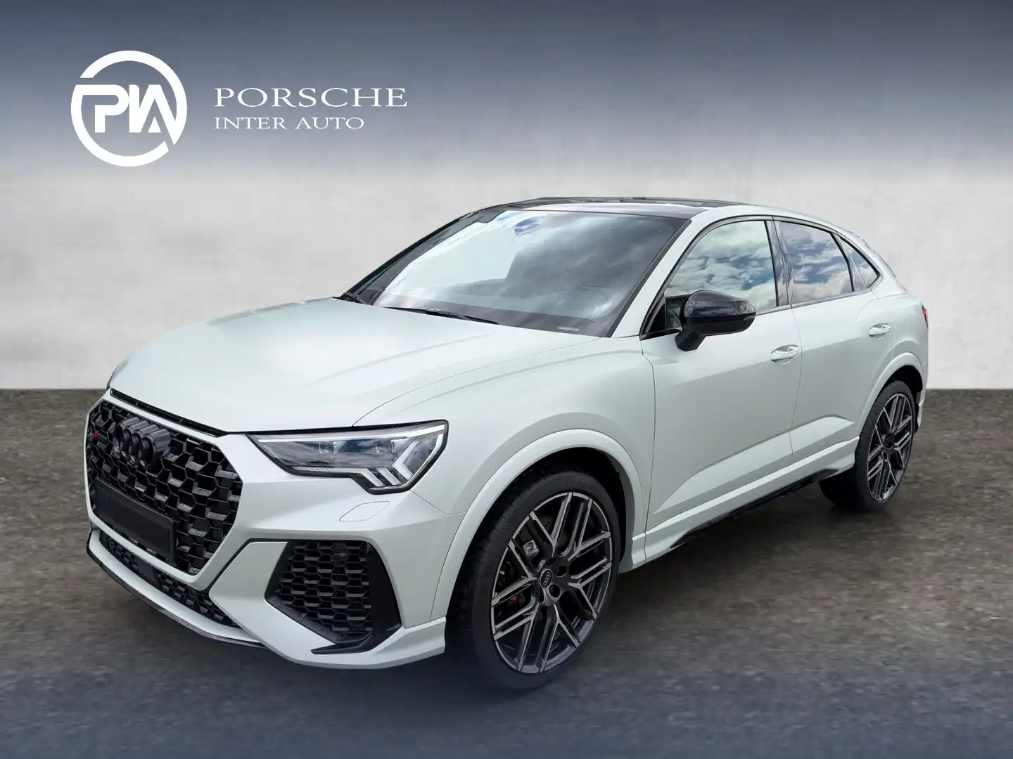 Audi RS Q3 Audi RS Q3 Sportback 10 years edition Grau - 1