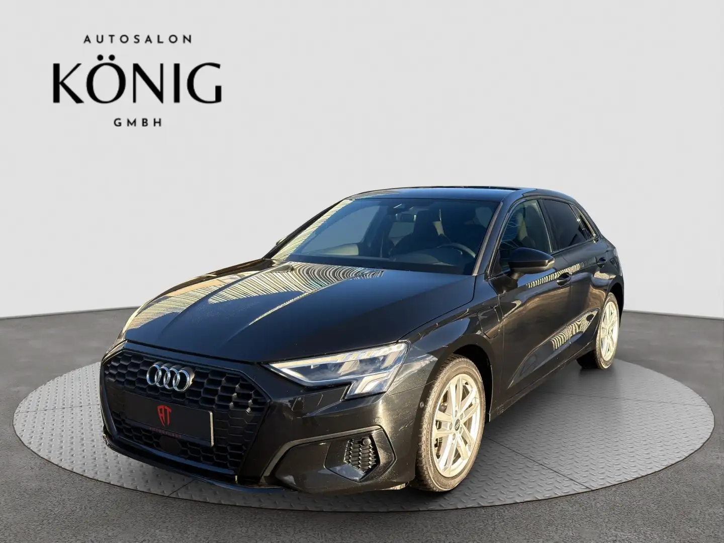 Audi A3 40 TFSI e advanced Schwarz - 1