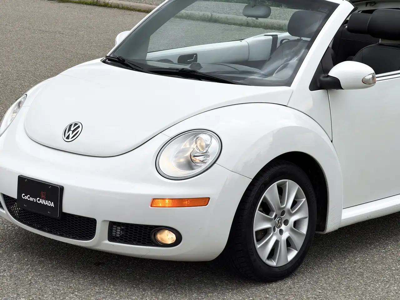 Volkswagen Beetle photo Volkswagen Beetle