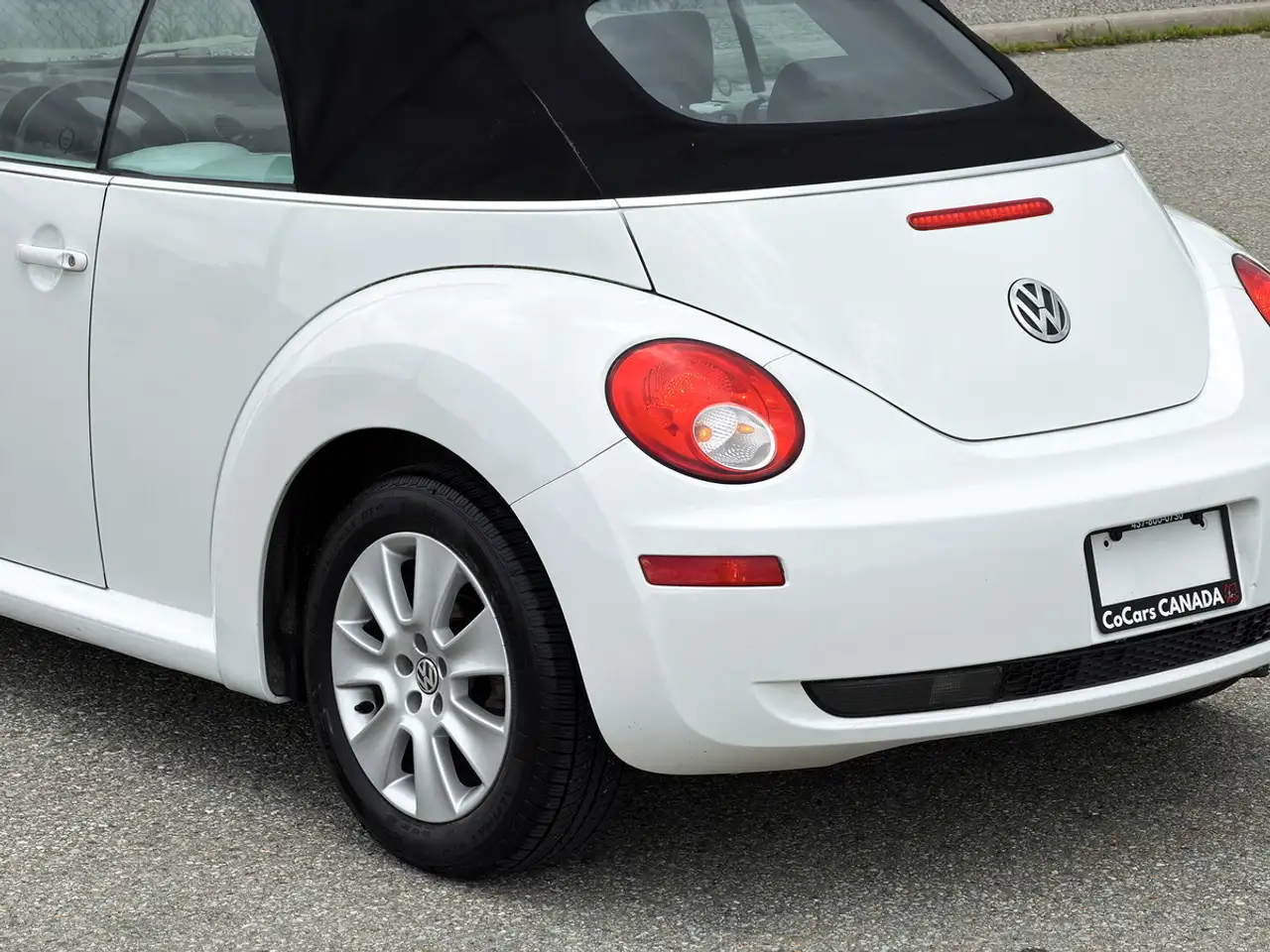 Volkswagen Beetle photo Volkswagen Beetle
