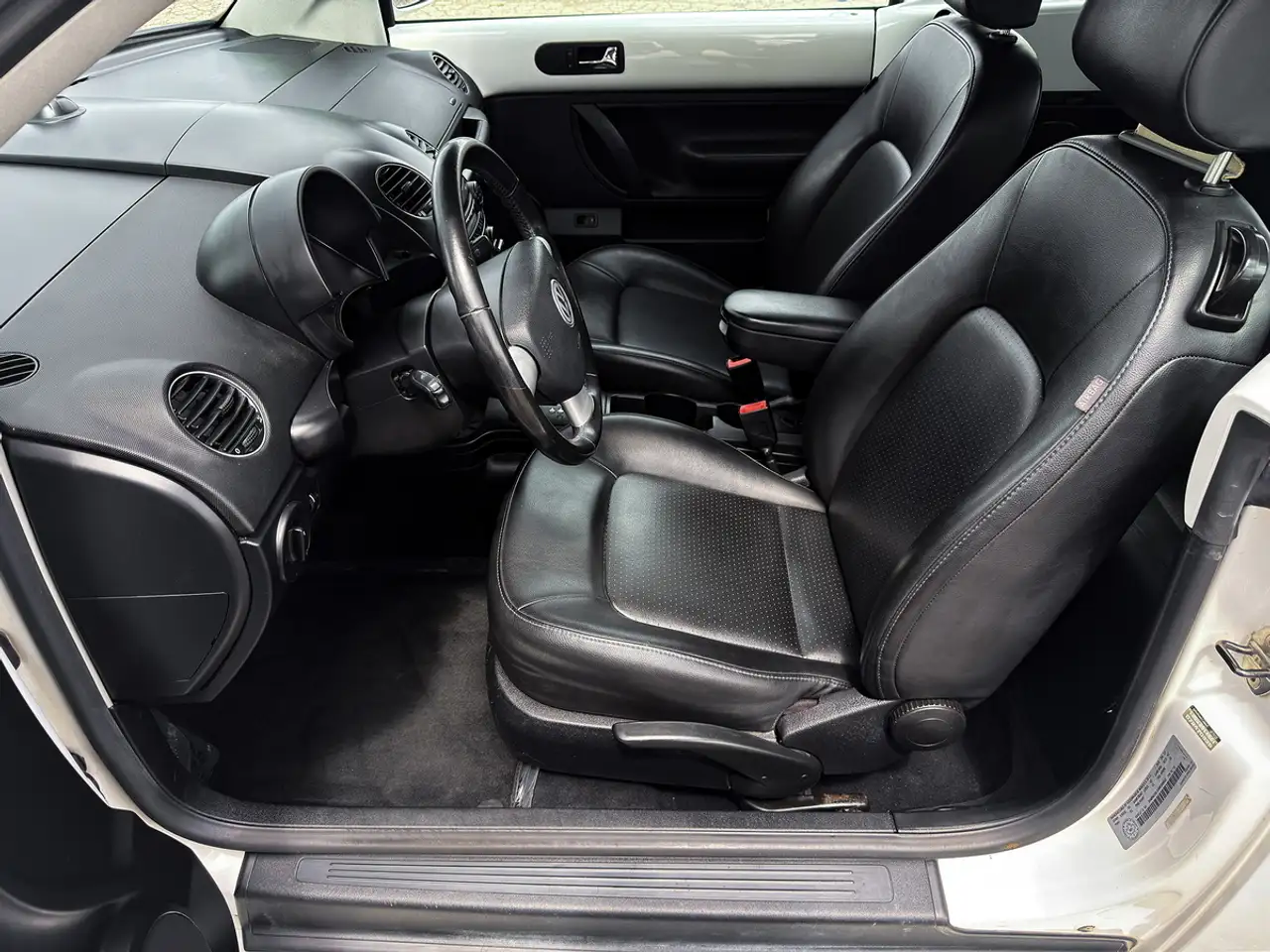 Volkswagen Beetle photo Volkswagen Beetle