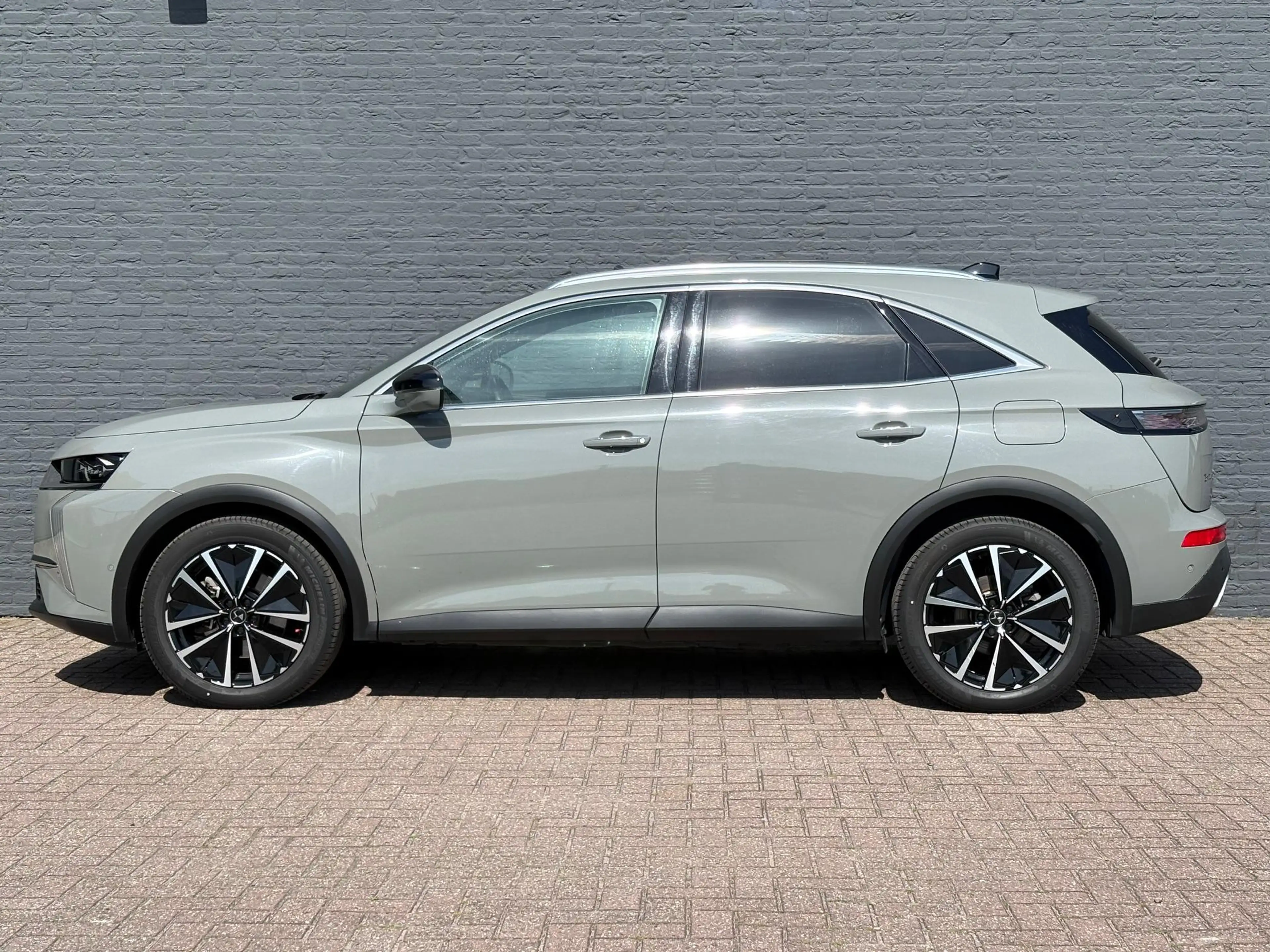 DS Automobiles DS 7 E-Tense 300 4x4 Rivoli Adaptive Cruise Control | H — photo 8