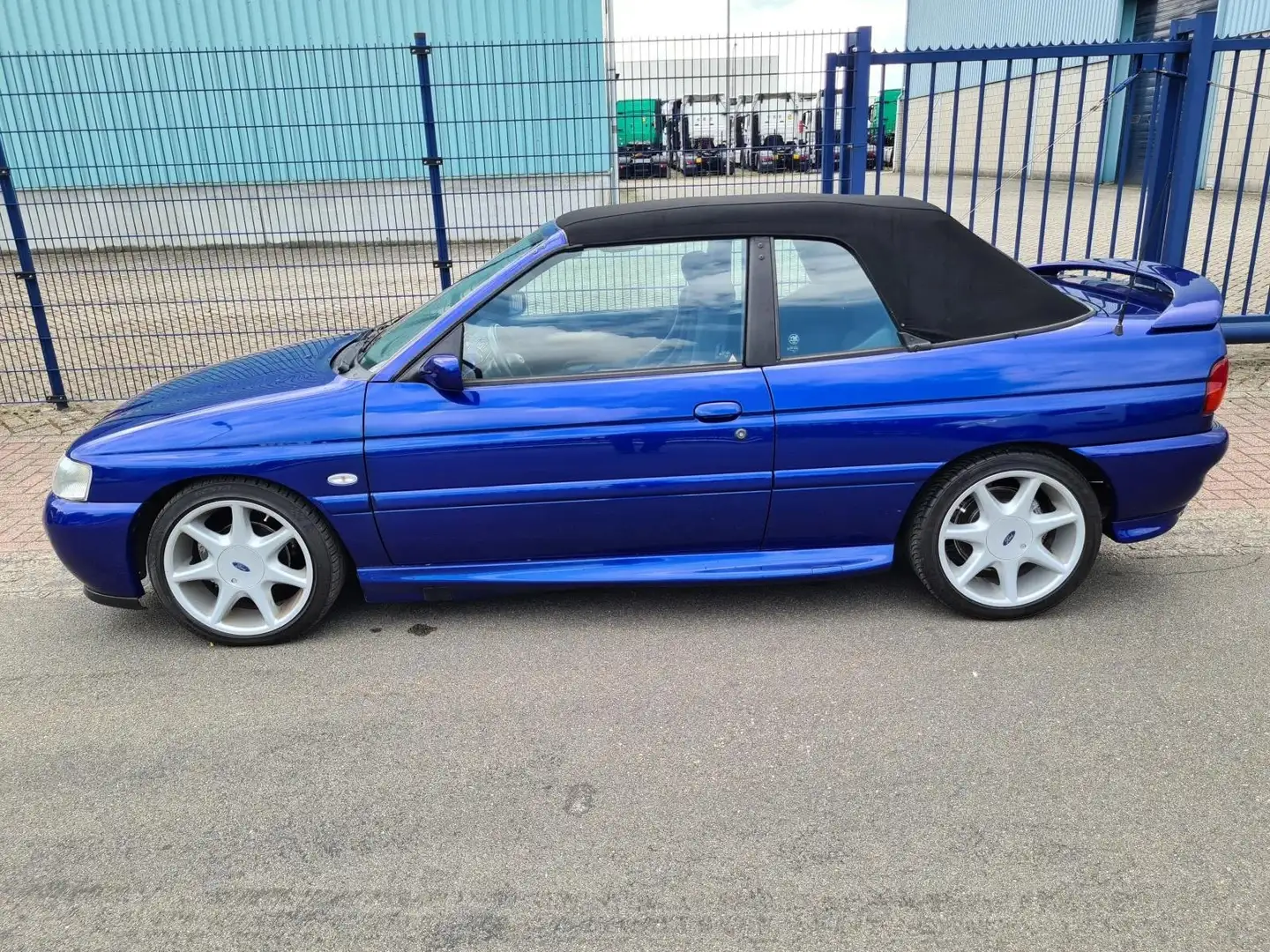 Ford Escort Cabrio 1.8 XR3i *137.892 KM*AIRCO*CV*17 INCH Blau - 2