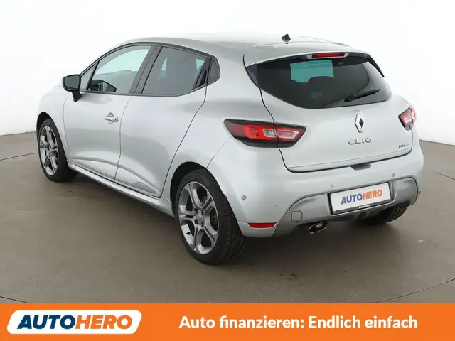 Renault Clio view 4