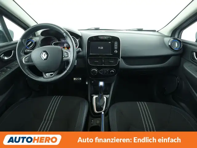 Renault Clio view 12