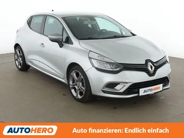 Renault Clio view 8