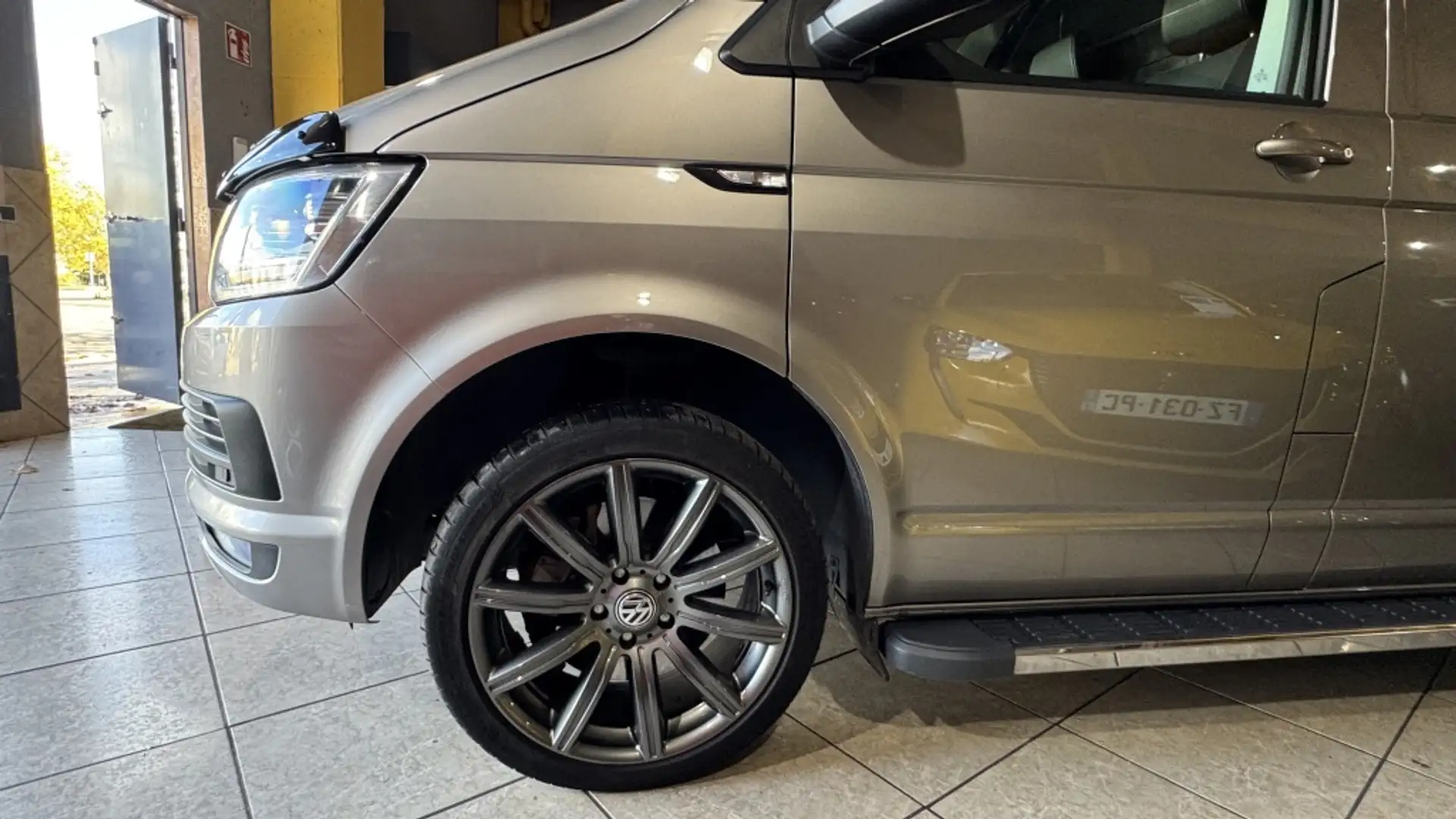 Volkswagen Transporter Furgón 2.0TDI SCR BMT 4M DSG 150kW Brun - 2