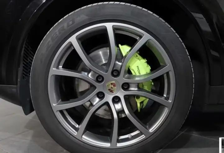 Porsche Cayenne 2020, foto 6