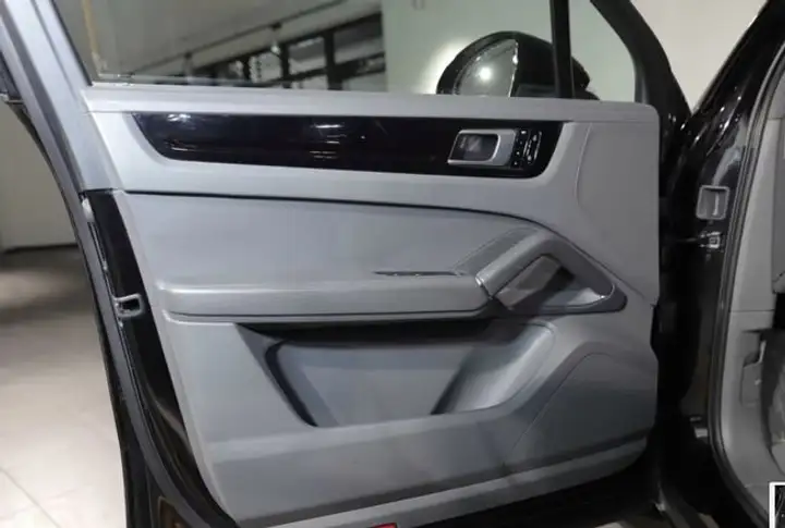 Porsche Cayenne 2020, foto 13