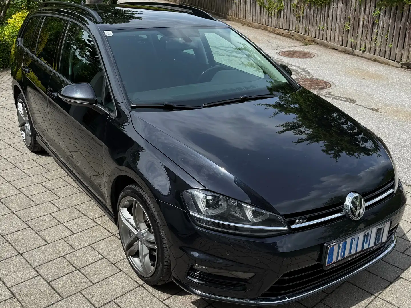 Volkswagen Golf Variant Rabbit 1,6 TDI 4Motion Schwarz - 1