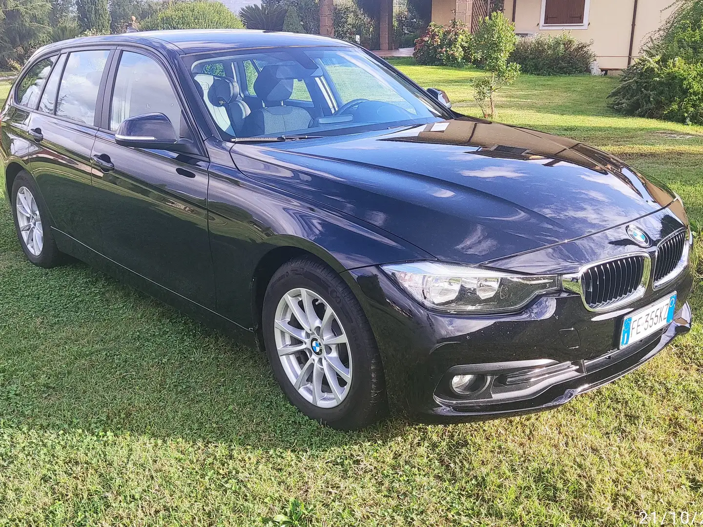 BMW 316 Serie 3 Touring 316d Business Advantage auto Nero - 1