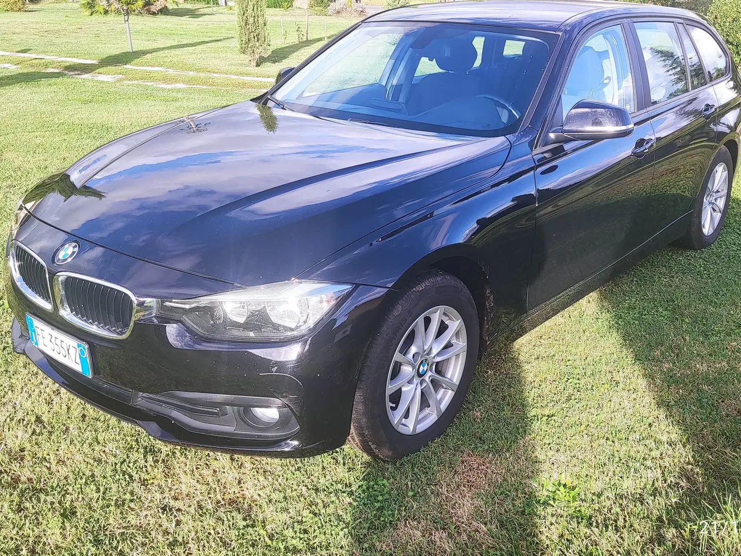 BMW 316 Serie 3 Touring 316d Business Advantage auto Nero - 2