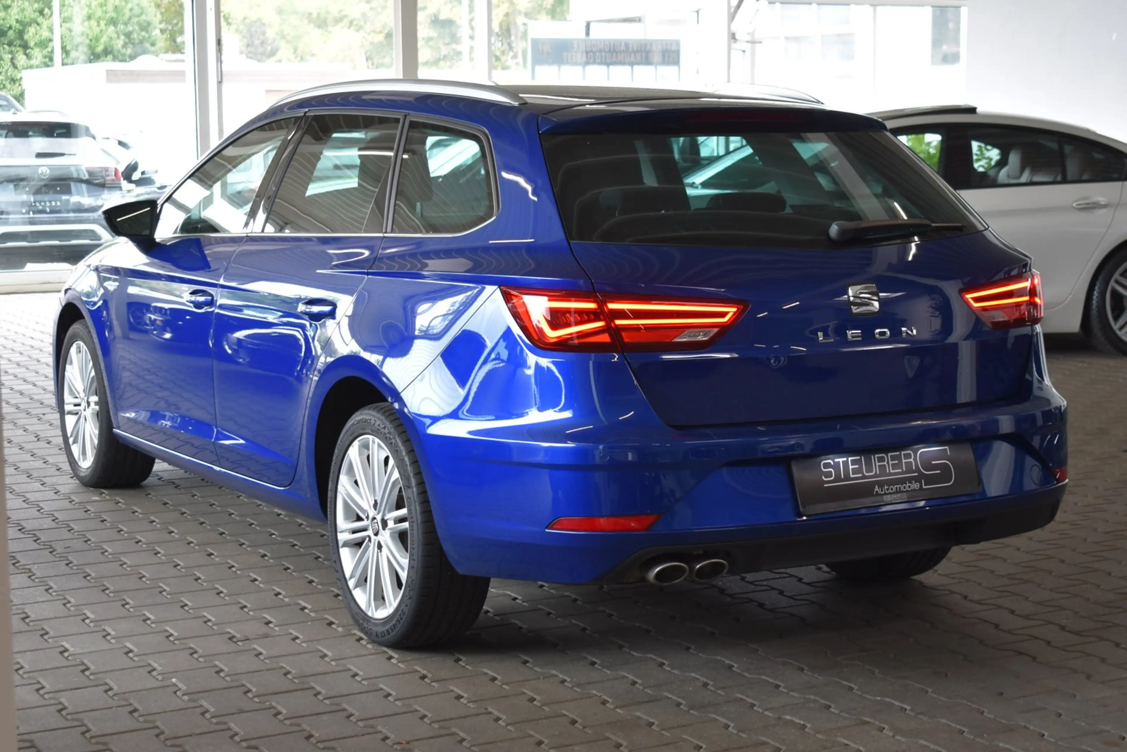 SEAT Leon ST 2.0 TDI DSG Xcellence NAVI APP LED Winterpkt AC — photo 4
