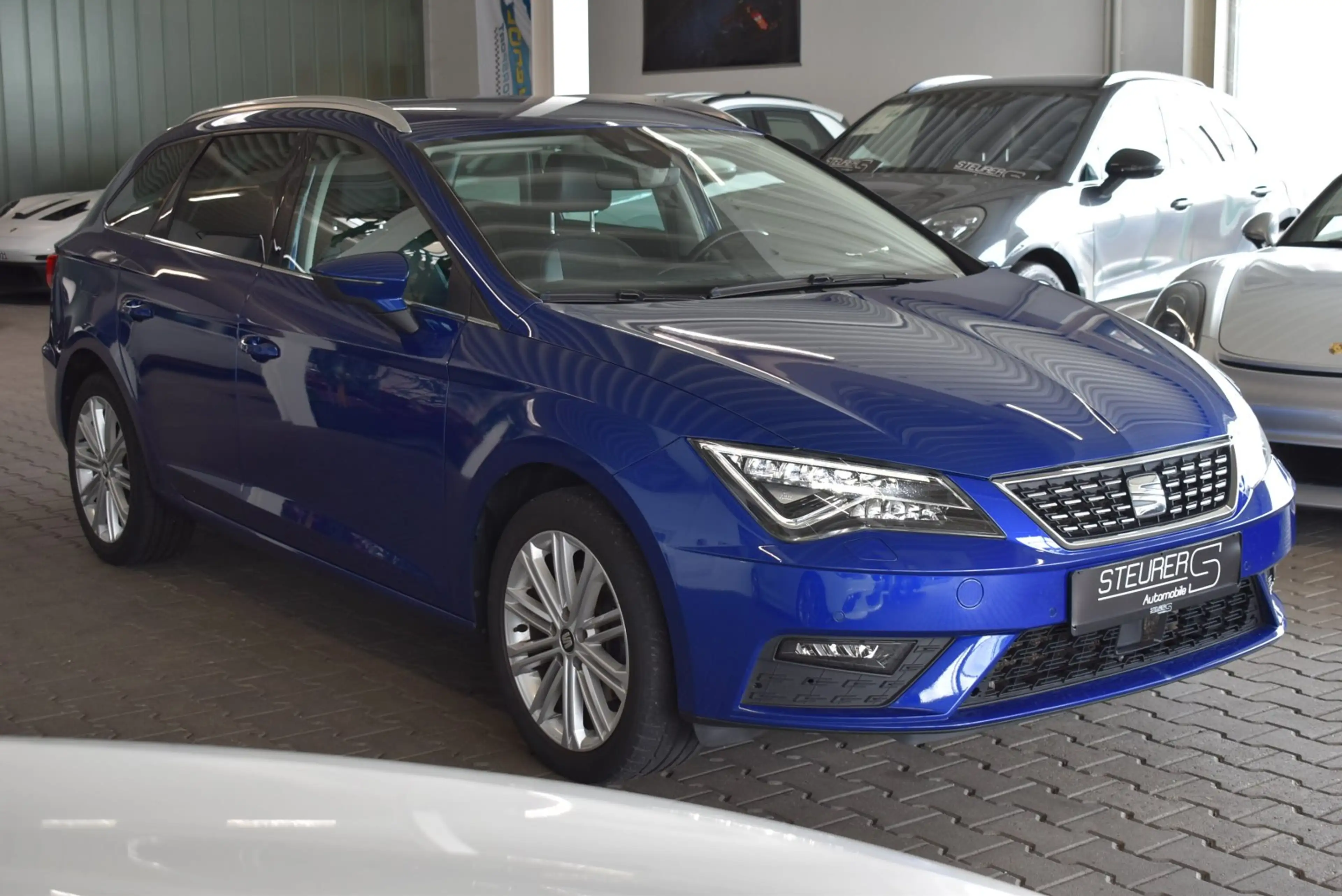 SEAT Leon ST 2.0 TDI DSG Xcellence NAVI APP LED Winterpkt AC — photo 8