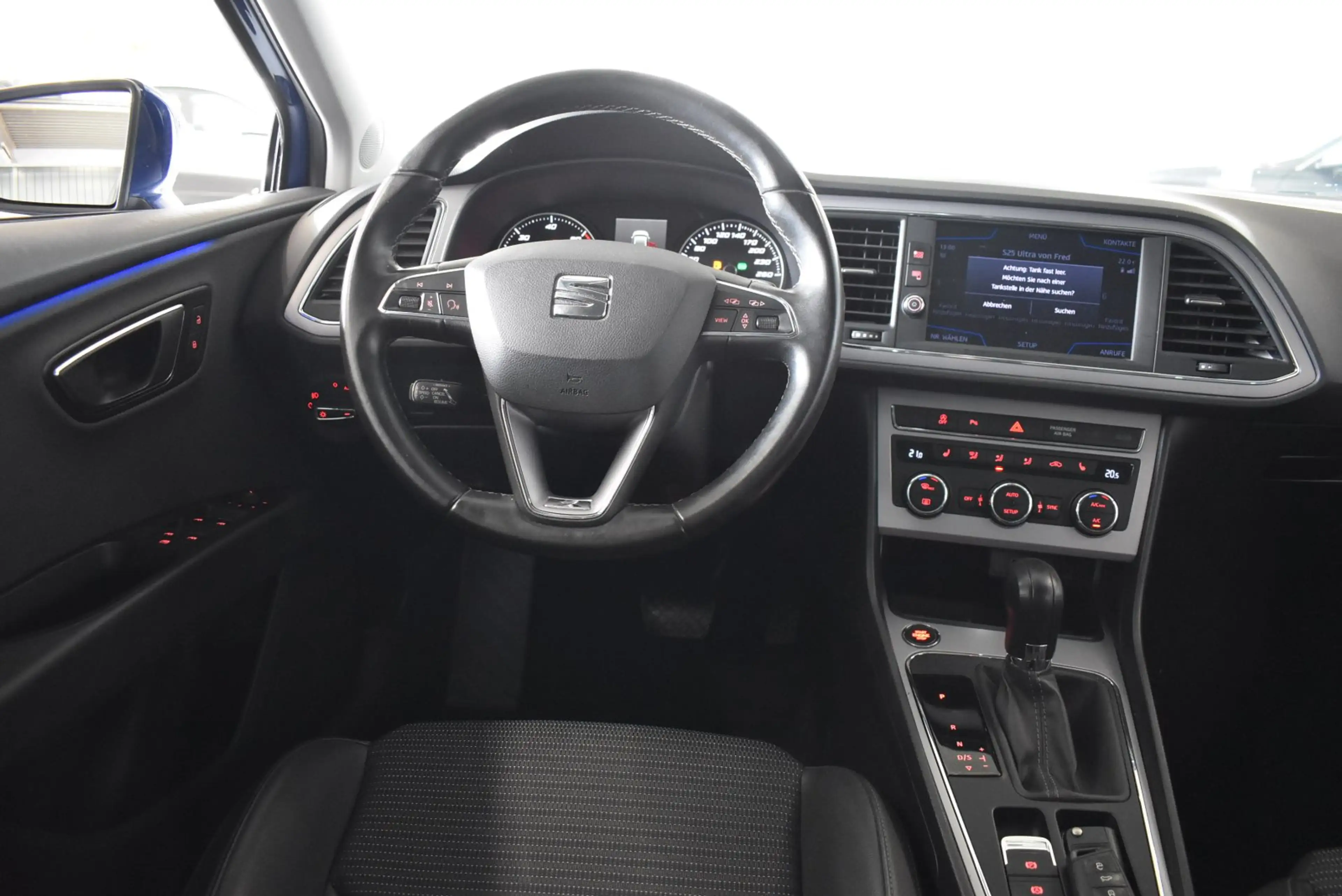 SEAT Leon ST 2.0 TDI DSG Xcellence NAVI APP LED Winterpkt AC — photo 15