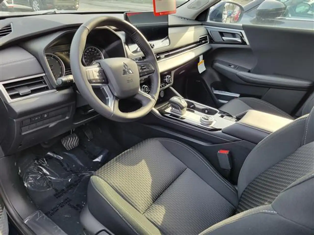 Mitsubishi Outlander снимка Mitsubishi Outlander