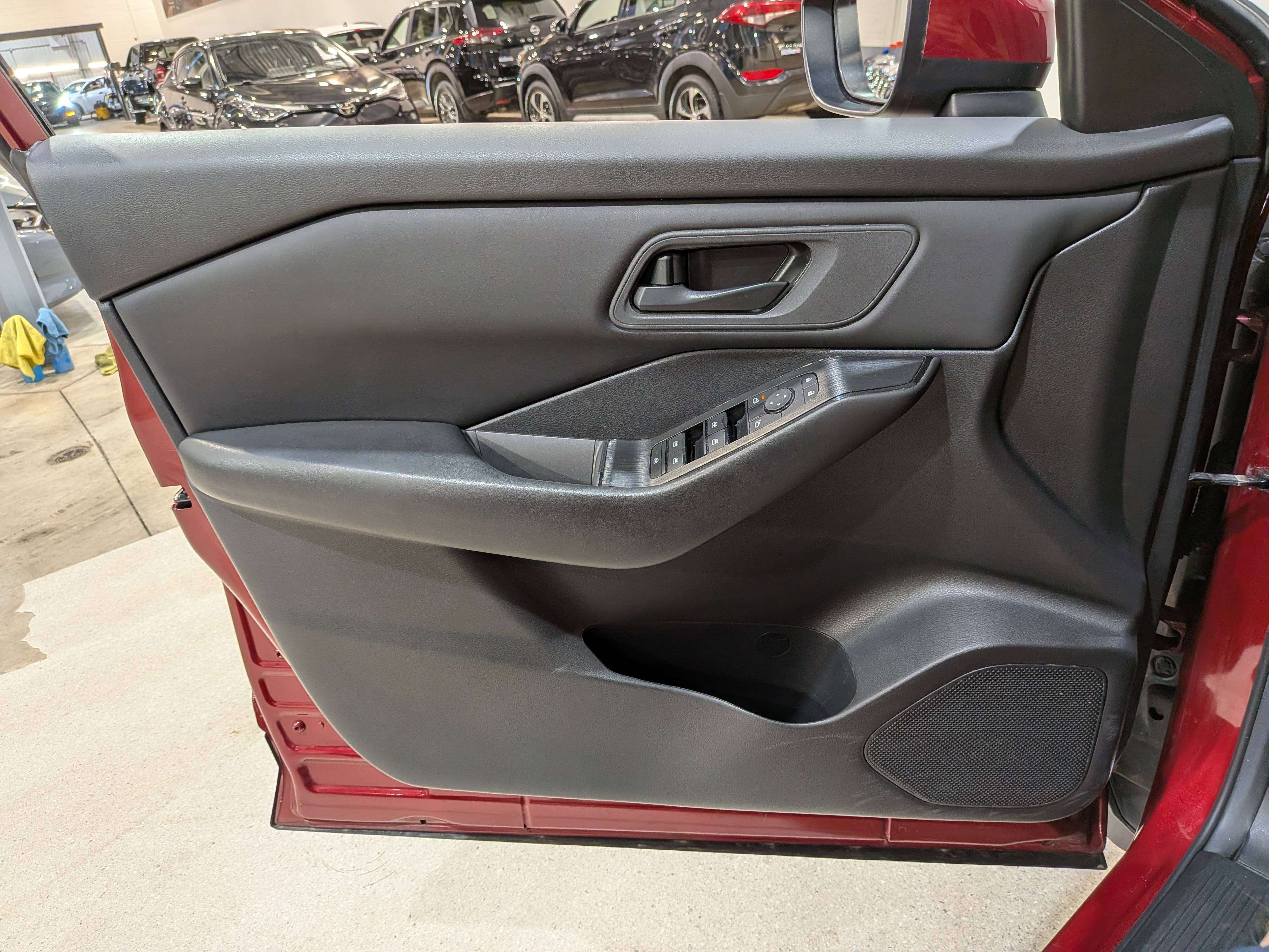 Nissan Rogue 2024