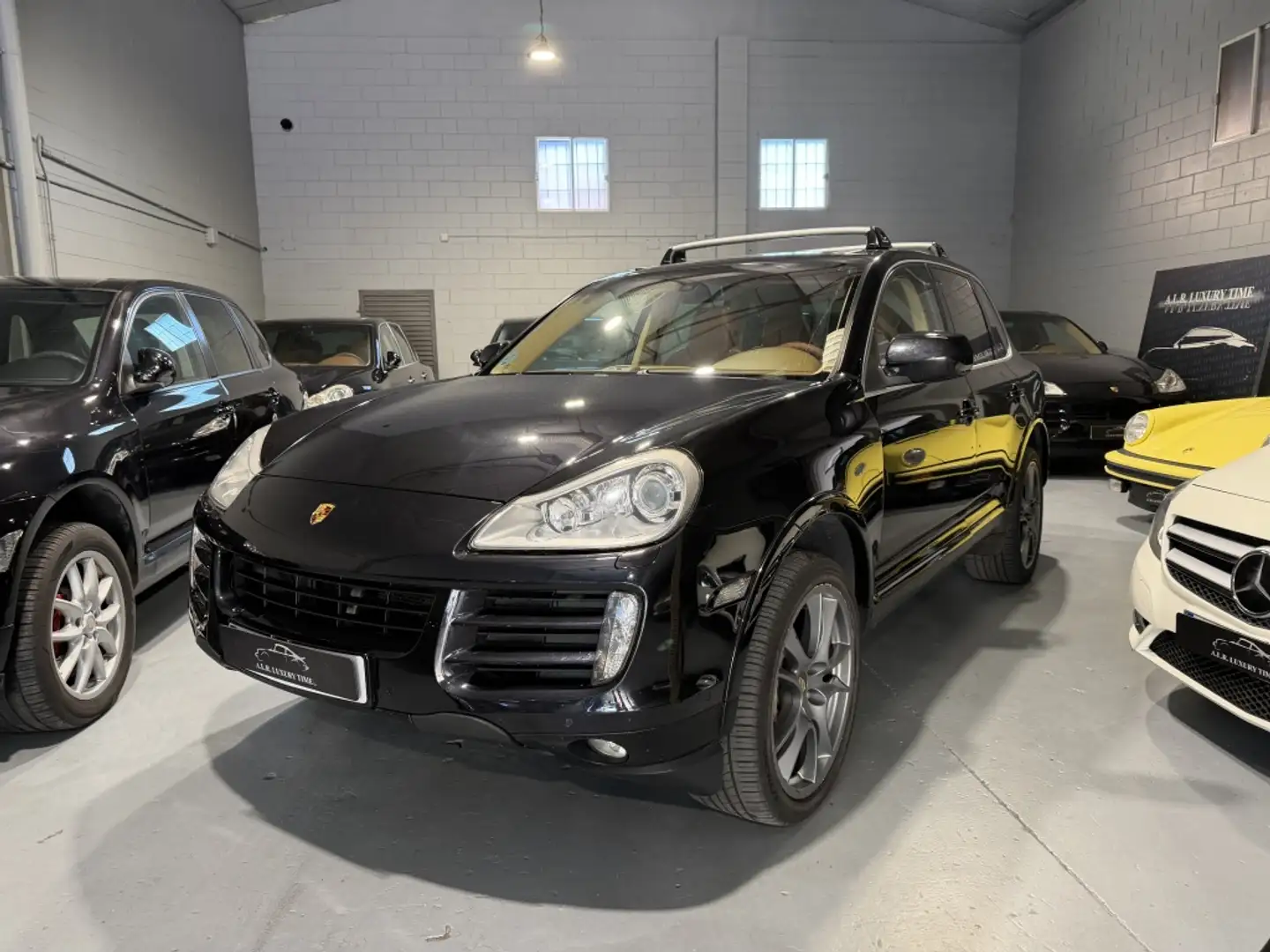 Porsche Cayenne 4.9 S Tiptronic Schwarz - 1