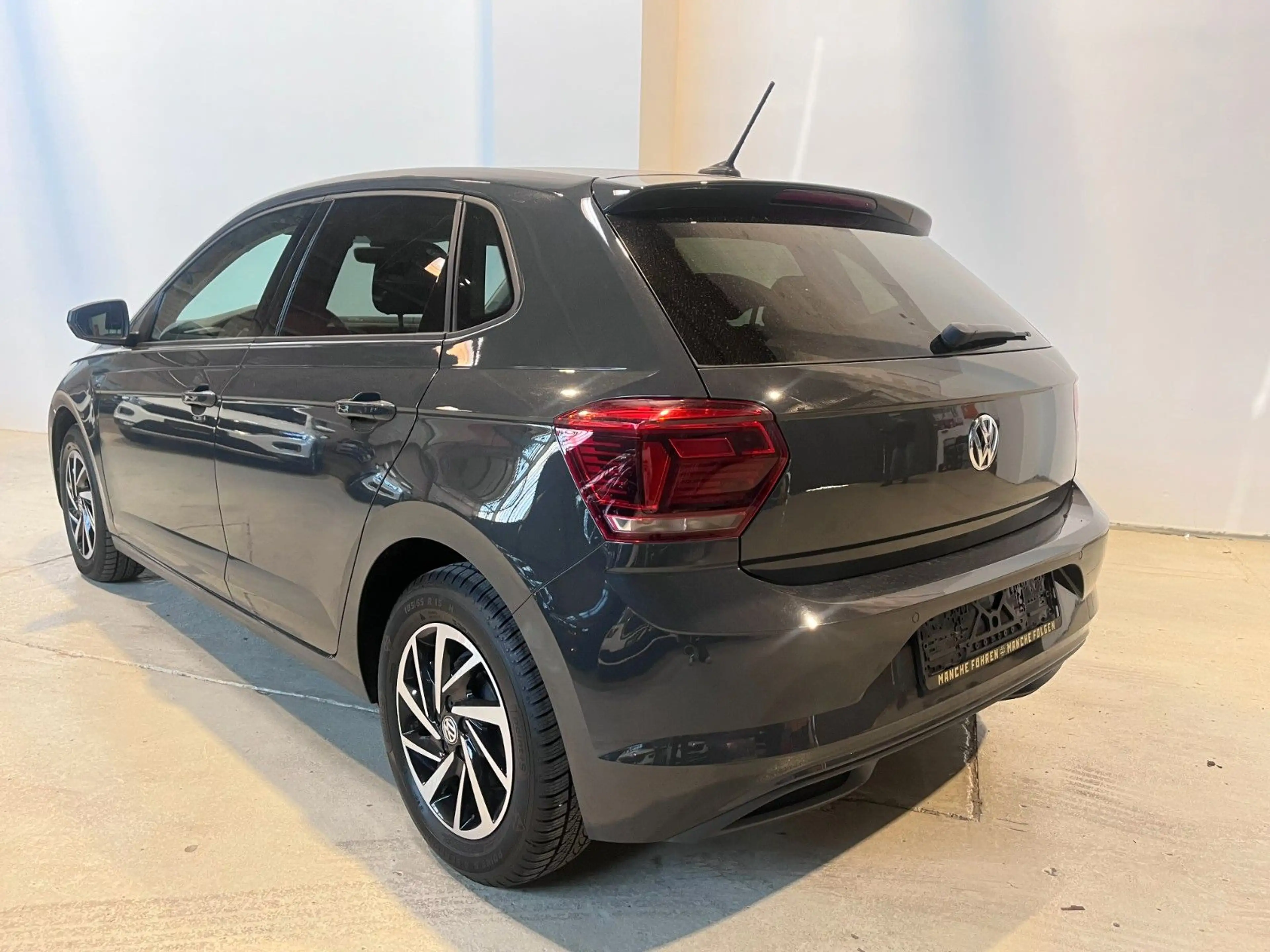 Volkswagen Polo VI Join 1.0 — photo 3