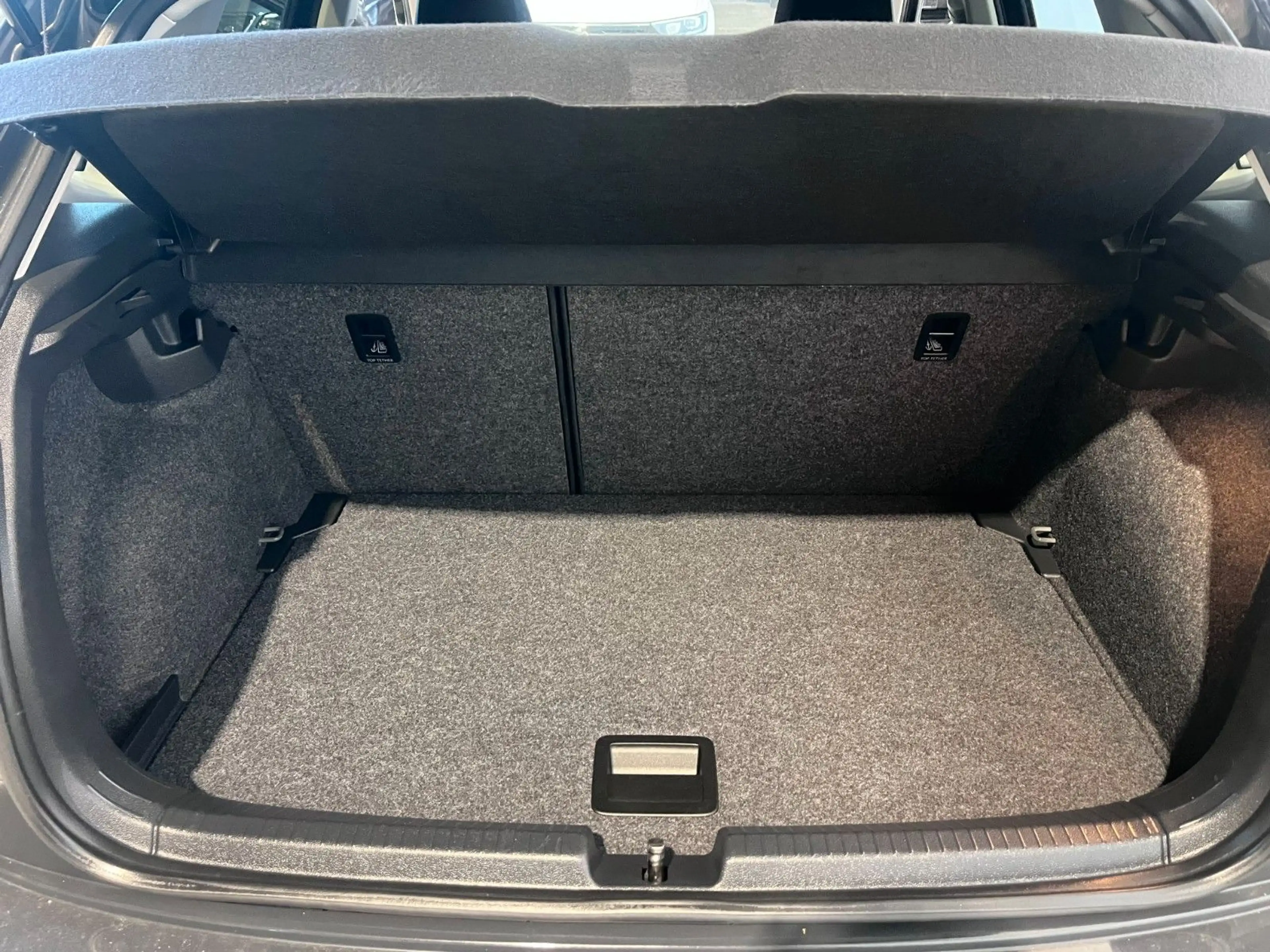 Volkswagen Polo VI Join 1.0 — photo 10