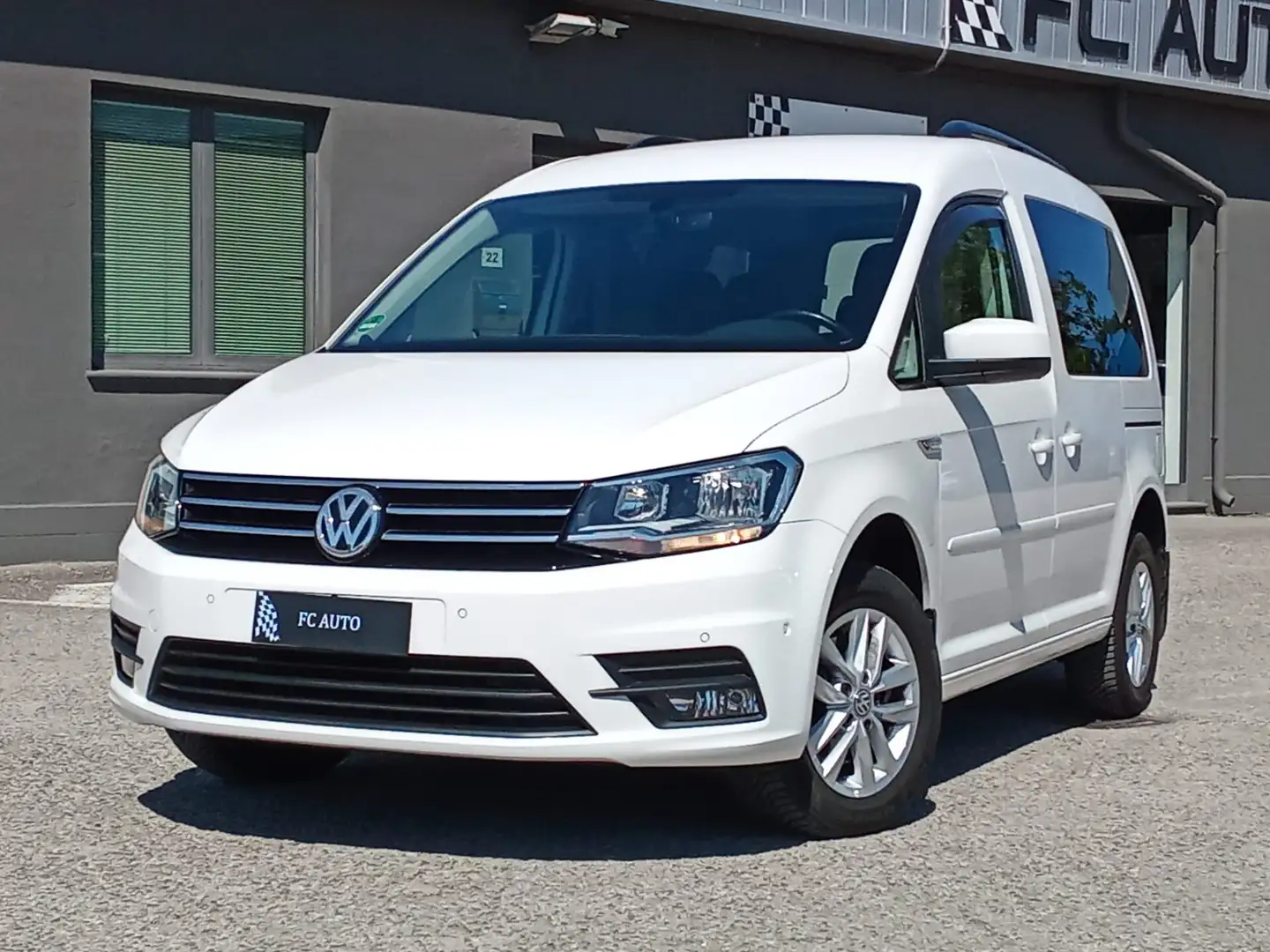 Volkswagen Caddy 1.4 TGI Comfortline Bianco - 1