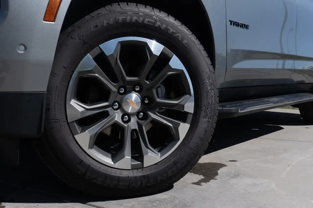 Chevrolet Tahoe снимка Chevrolet Tahoe