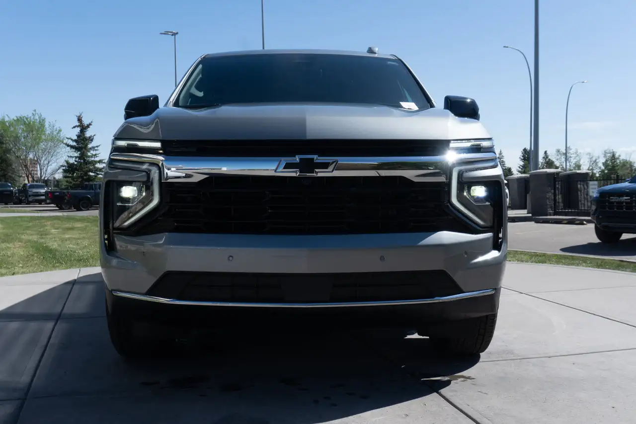Chevrolet Tahoe снимка Chevrolet Tahoe