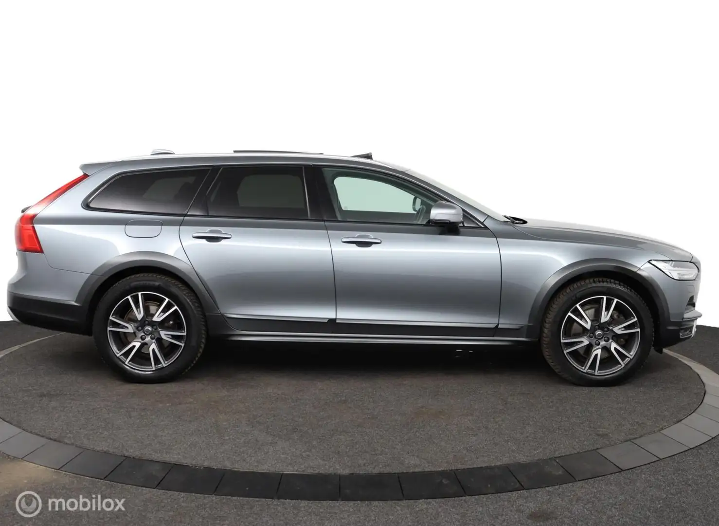 Volvo V90 Cross Country T5 AWD Pro|Harman Kardon|Pano|ACC|Bliss|Head up Grijs - 2