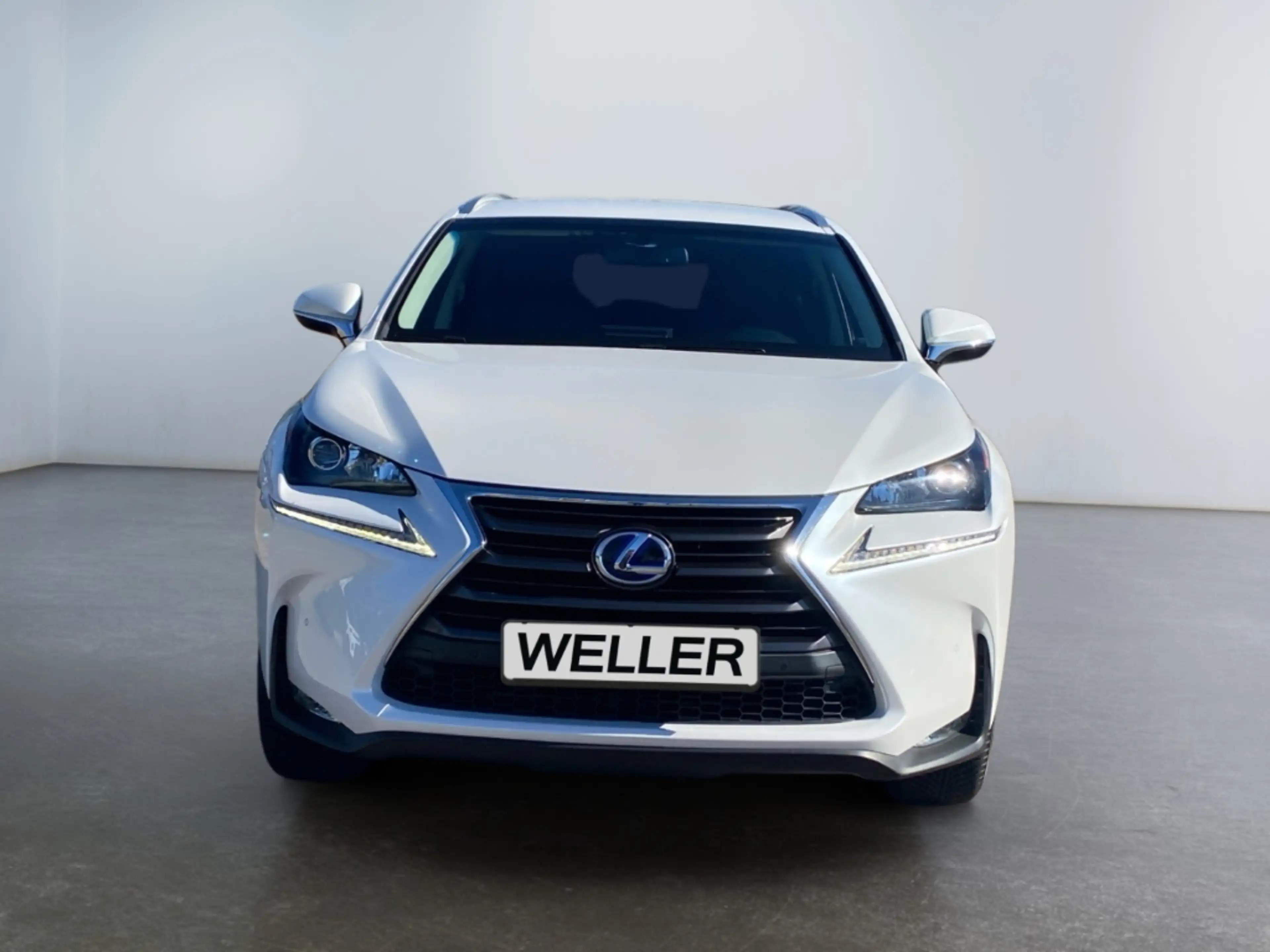 Lexus NX 300h Business Edition *LED*RCam*SHZ*Navi*PDC* — photo 2