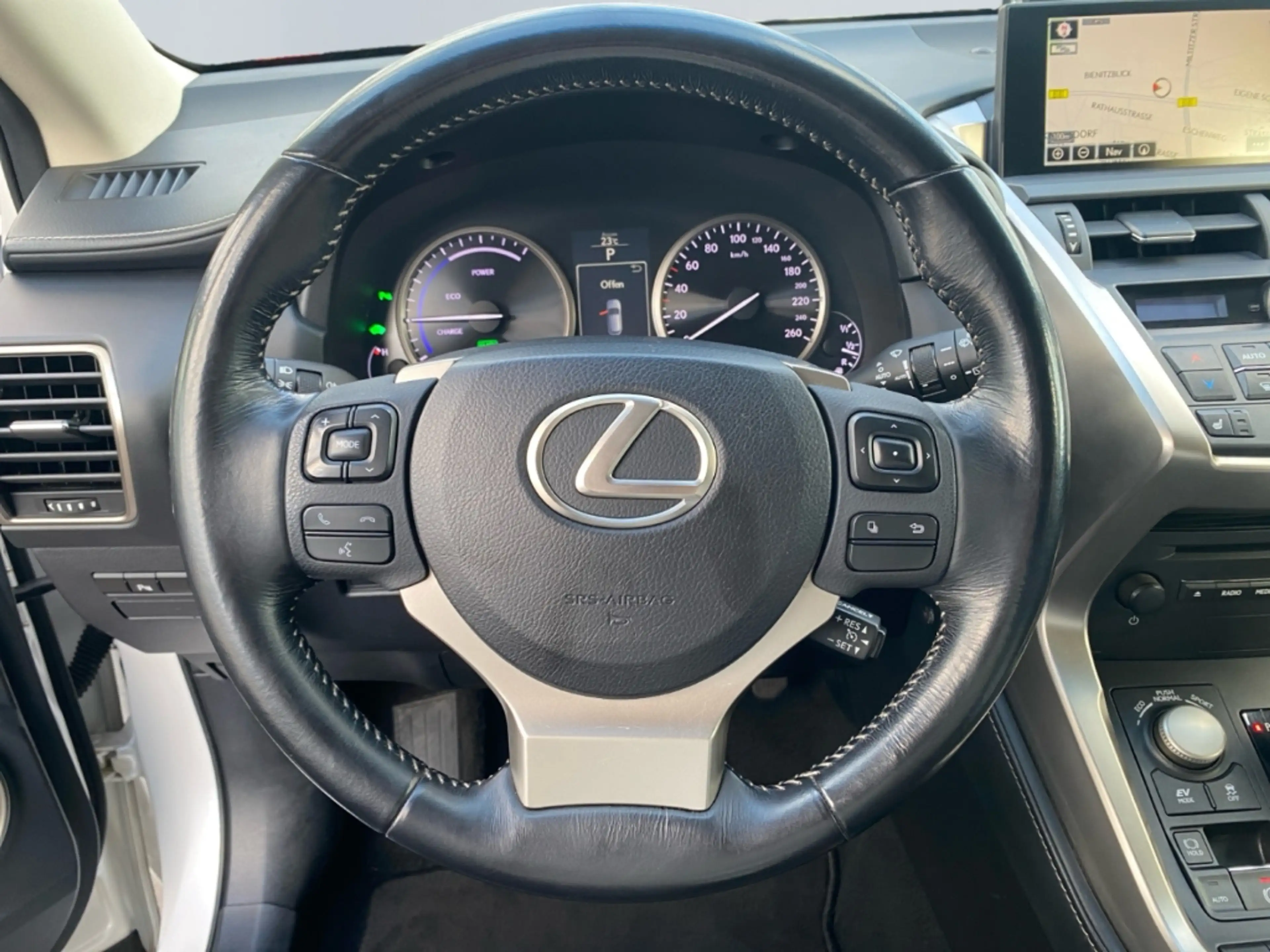 Lexus NX 300h Business Edition *LED*RCam*SHZ*Navi*PDC* — photo 12